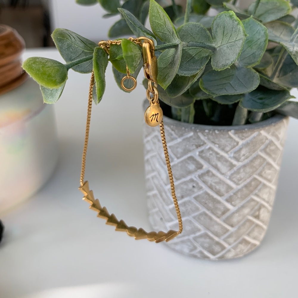 Madewell Triangle geometric bracelet